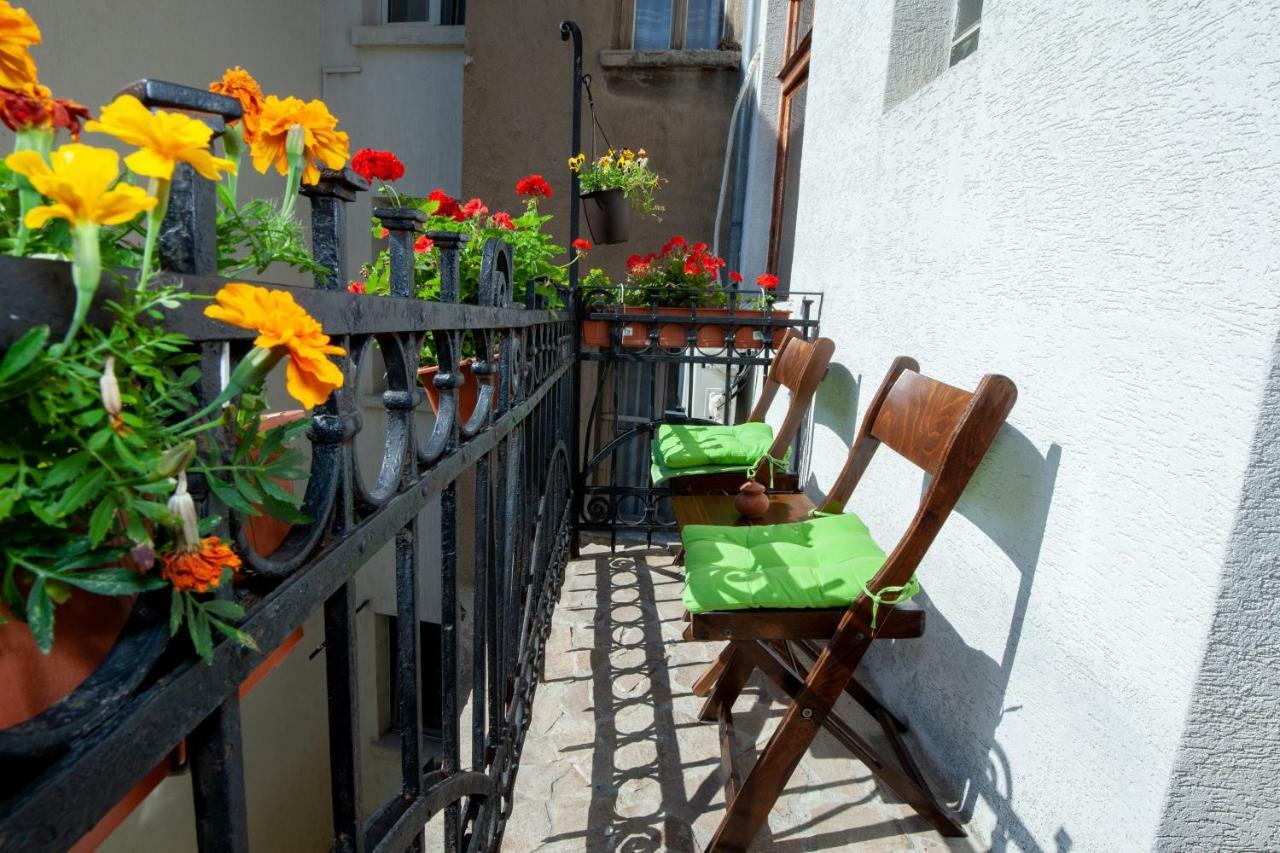 Time Traveling Apartment Sofia City Екстериор снимка