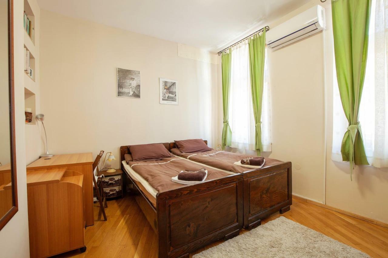 Time Traveling Apartment Sofia City Екстериор снимка