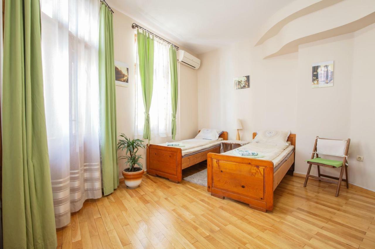 Time Traveling Apartment Sofia City Екстериор снимка