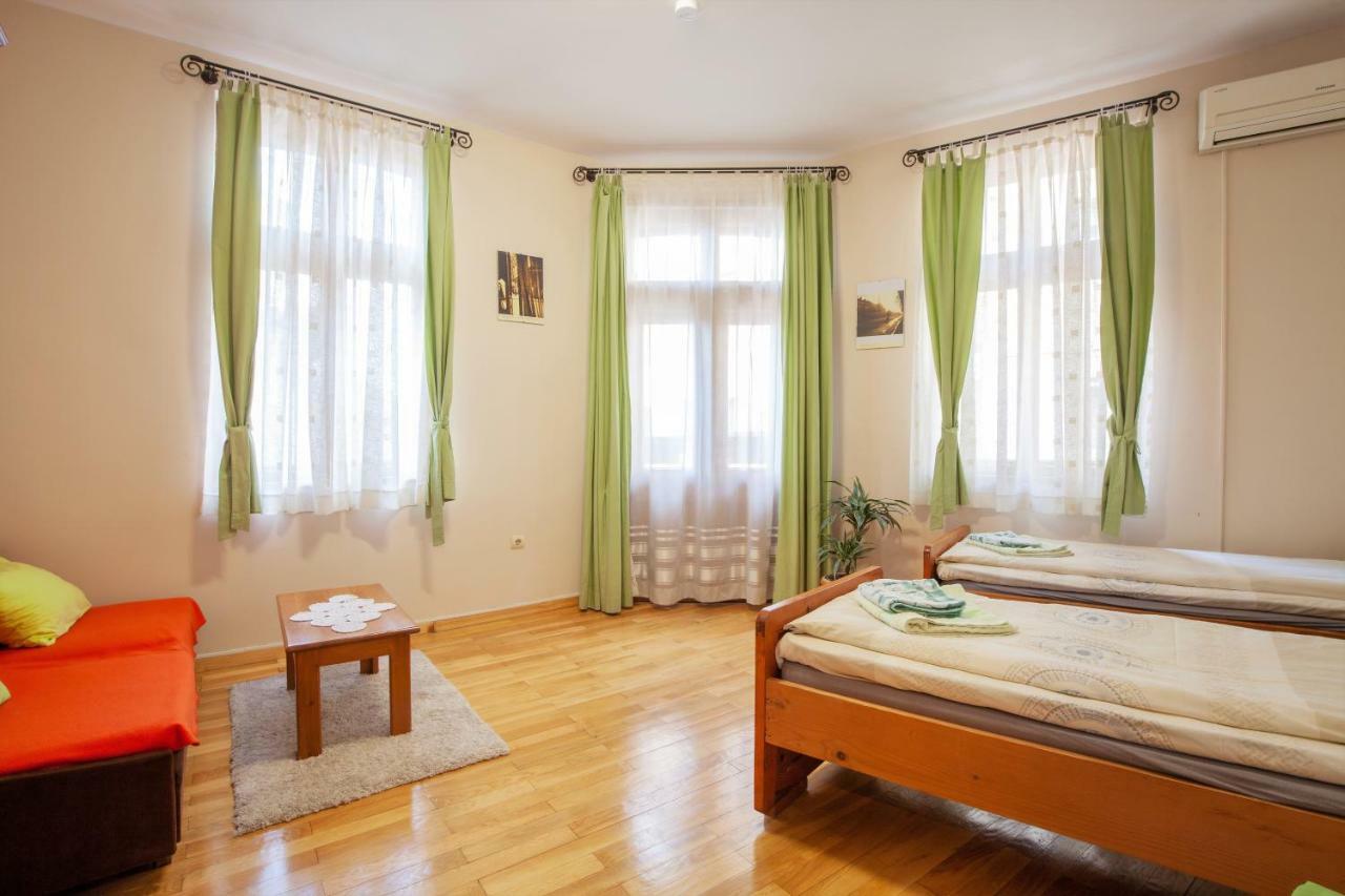 Time Traveling Apartment Sofia City Екстериор снимка
